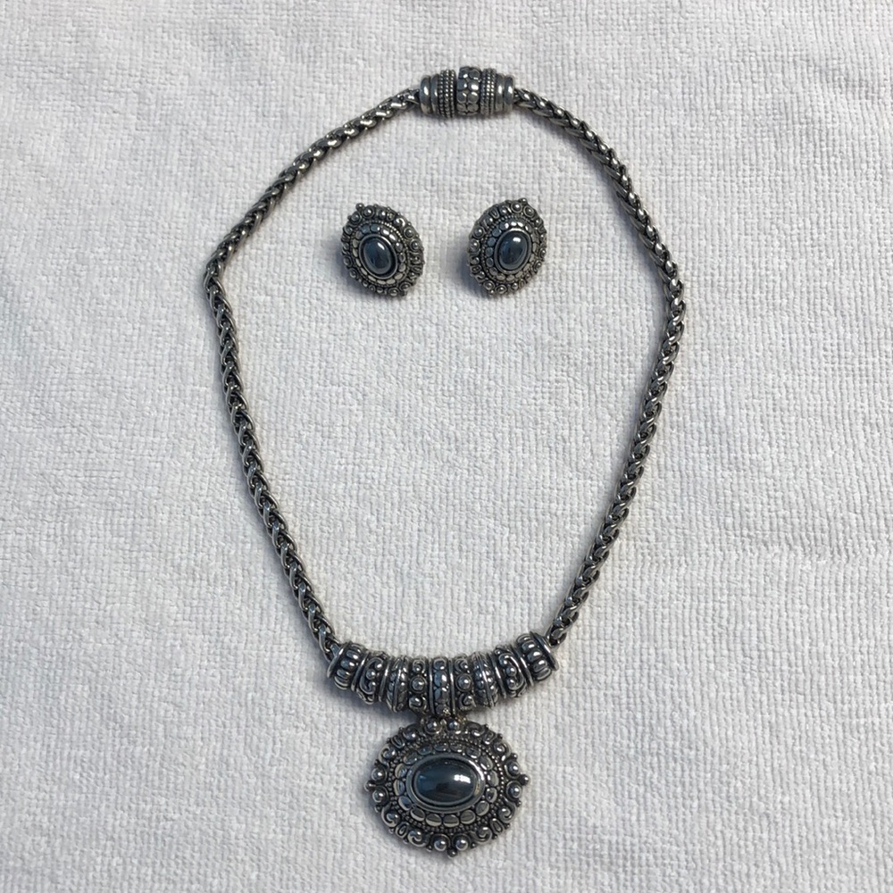 Chunky silver with grey stone necklace earring set